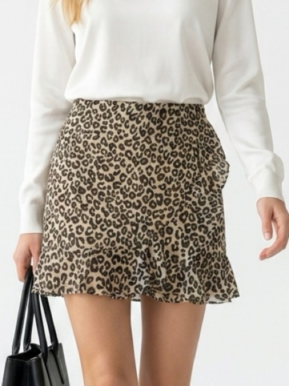 8apart Artemis mini skirt ruffle bottom side ruffle‎ Animal prt lined size m